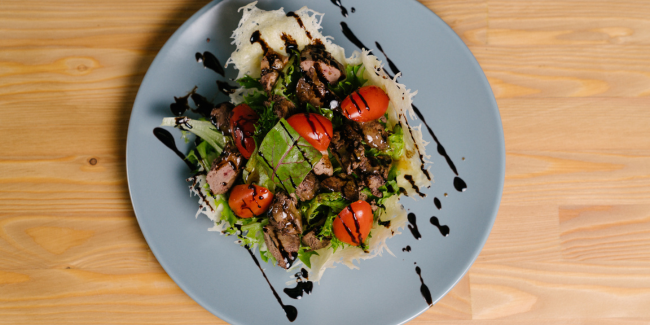 CVM 2023-24 Featured image Balsami Vinegar Recipes Balsamic vinegar recipes - steak salad