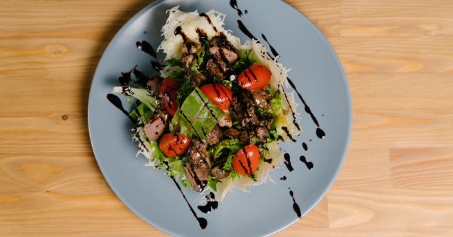 CVM 2023-24 Featured image Balsami Vinegar Recipes Balsamic vinegar recipes - steak salad